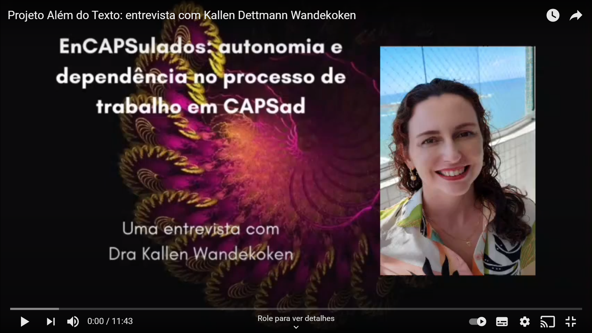 Imagem que conte´m o título do artigo "'EnCAPSulados': autonomia e dependência no processo de trabalho em CAPSad", a foto de Kallen Dettmann Wandekoken e o plano de fundo é formato por um fractal